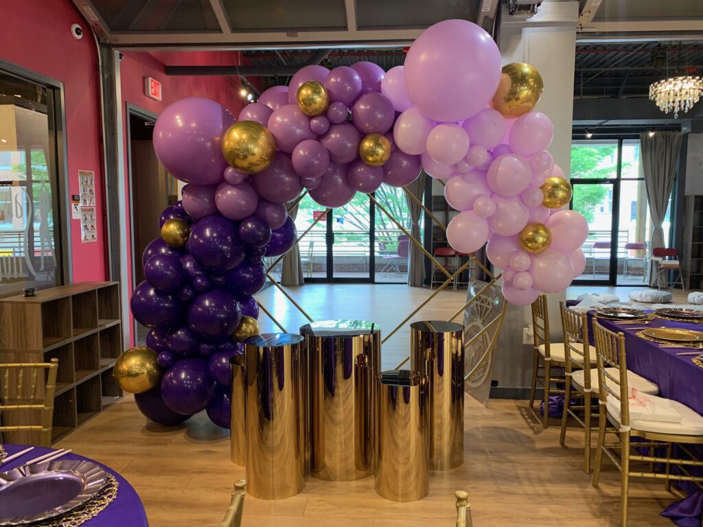 Balloon artist near me,. Balloon arch st louis, balloon artist st louis, balloon artists near me, balloon decoration, balloon decoration services, balloon decorations near me, balloon decorators near me, balloon garland, organic balloons