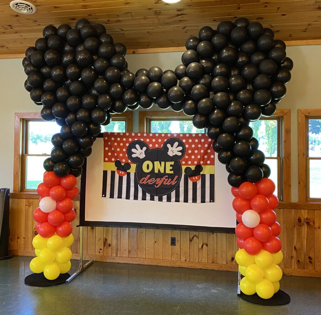 Balloon artist near me,. Balloon arch st louis, balloon artist st louis, balloon artists near me, balloon decoration, balloon decoration services, balloon decorations near me, balloon decorators near me, balloon garland, organic balloons, balloon arch, balloon decor st louis
