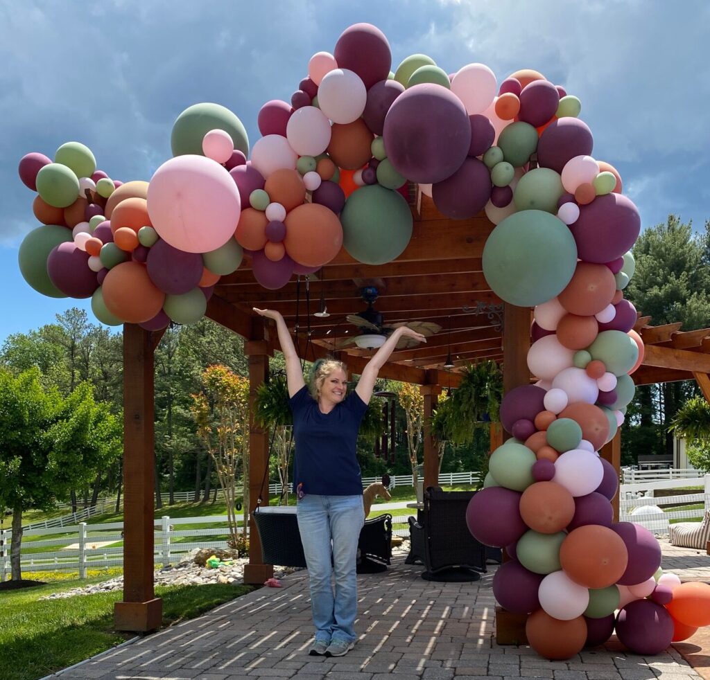 Balloon Artist St. Louis, MO, Balloon Garland St louis, balloon artist st louis, balloon decoration STL, balloon decoration services St. Louis, MO