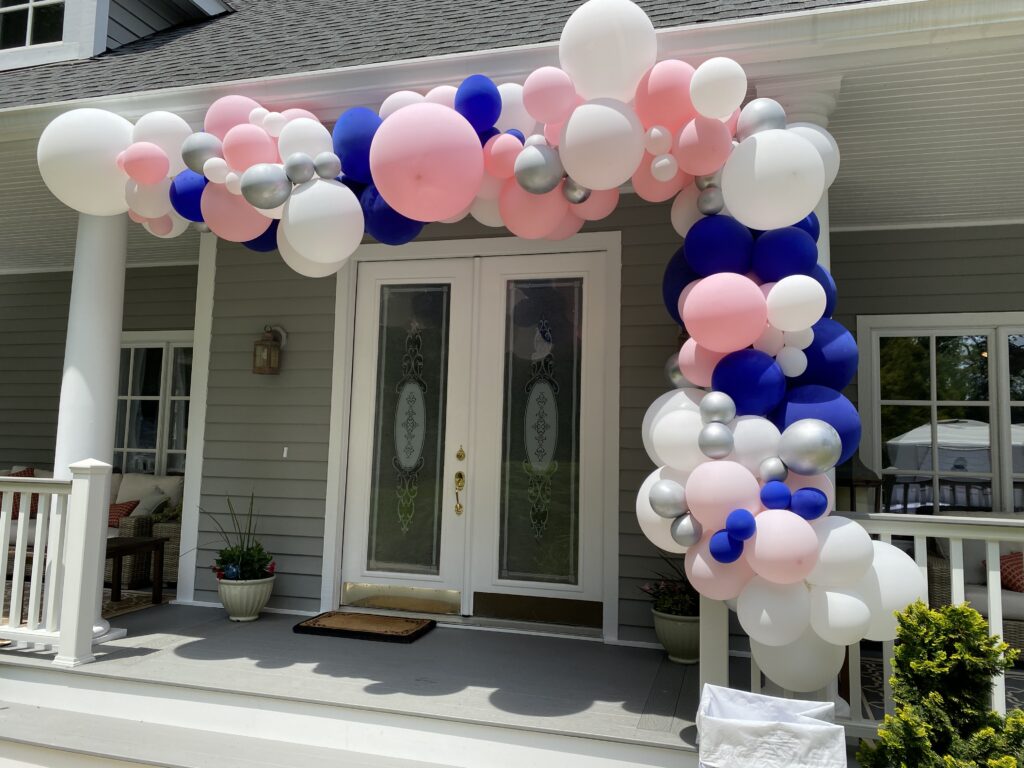 Balloon artist near me,. Balloon garland st louis, balloon artist st louis, balloon artists near me, balloon decoration, balloon decoration services, balloon decorations stl, balloon decorators st louis, balloon garland, organic balloons