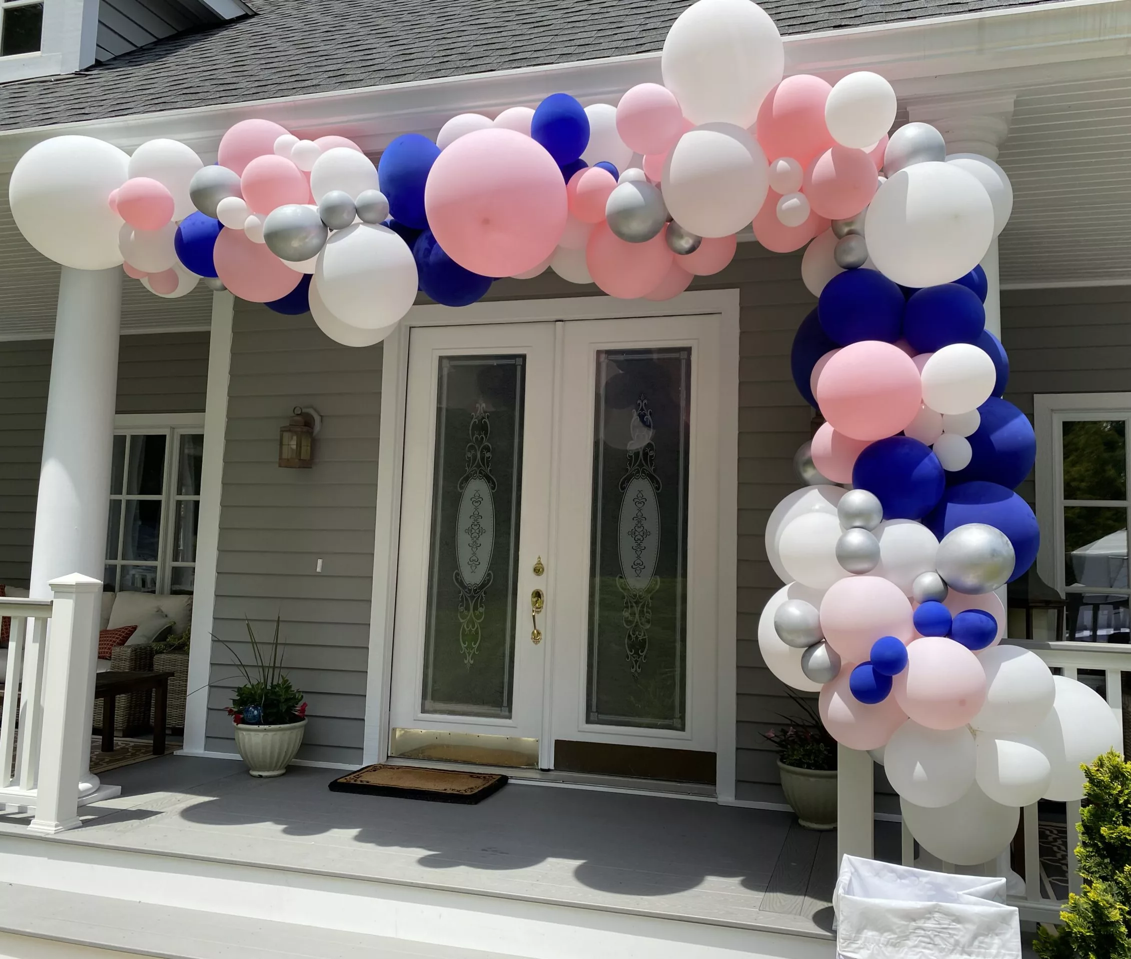 Balloon artist near me,. Balloon garland st louis, balloon artist st louis, balloon artists near me, balloon decoration, balloon decoration services, balloon decorations stl, balloon decorators st louis, balloon garland, organic balloons