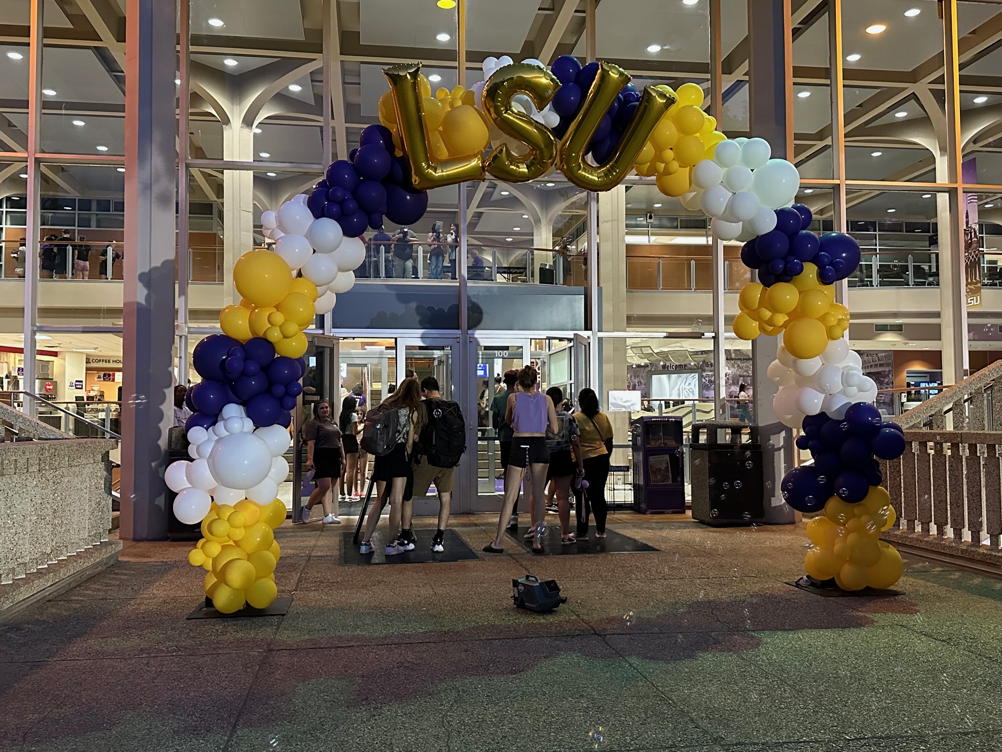 30ft Color Blocked Organic Balloon Arch St Louis MO