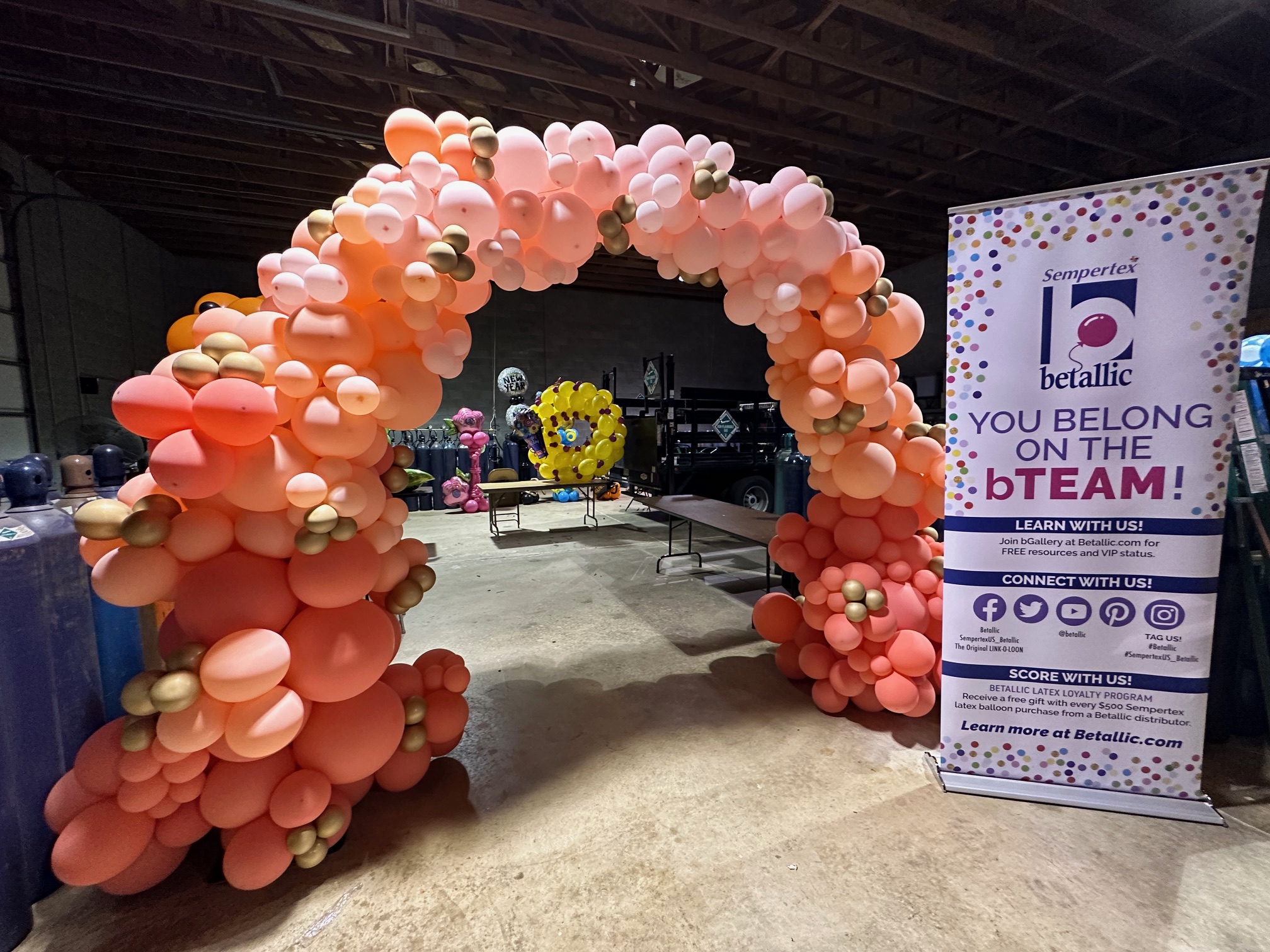 Organic Balloon Arch St Louis