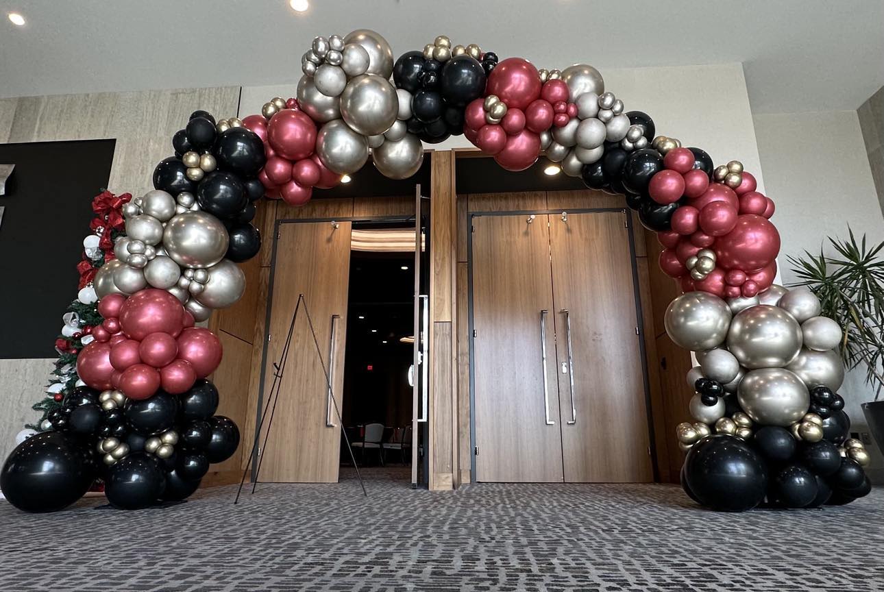 Organic Balloon Arch