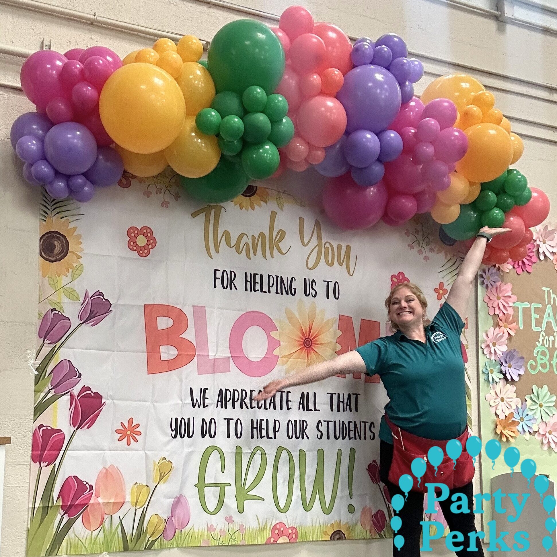 cropped-Faculty-Appreciation-Easter-Balloon-Backdrop-Ladue-MO-w-Logo.jpg Easter balloon backdrop with colorful spring balloon decorations for a school appreciation event in the St. Louis area created by Party Perks.